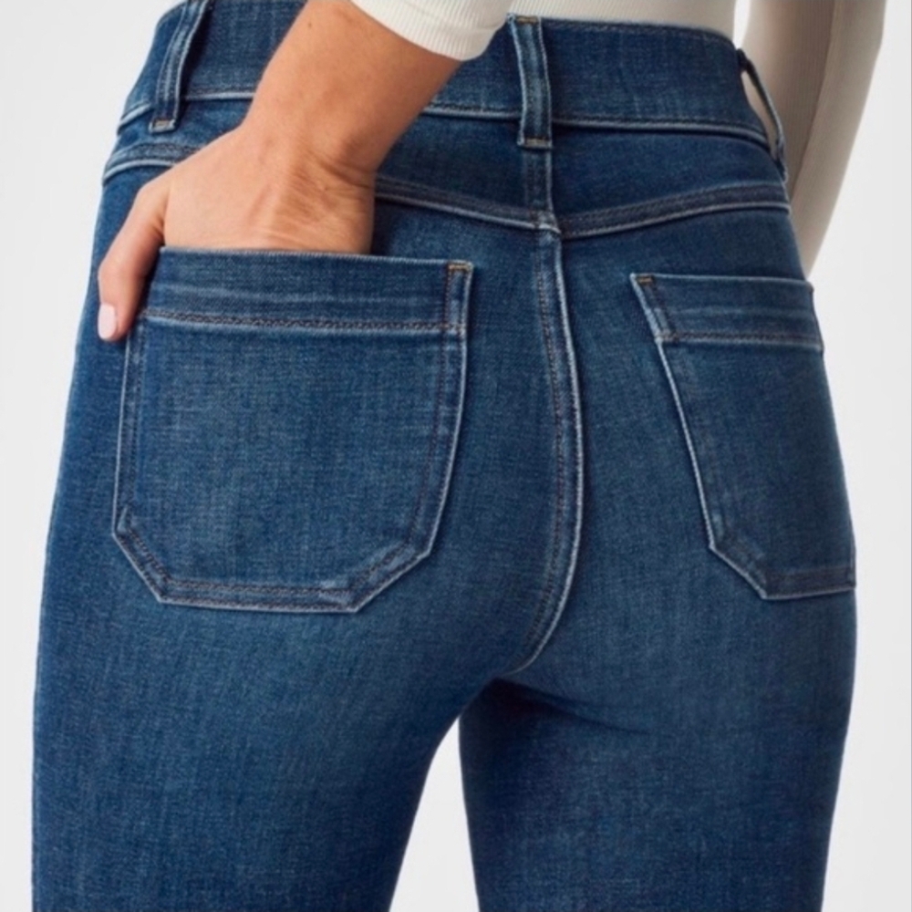 SPANX shape EveryWear Flare Jeans pull-on style with patch pockets Size XL - Picture 5 of 16